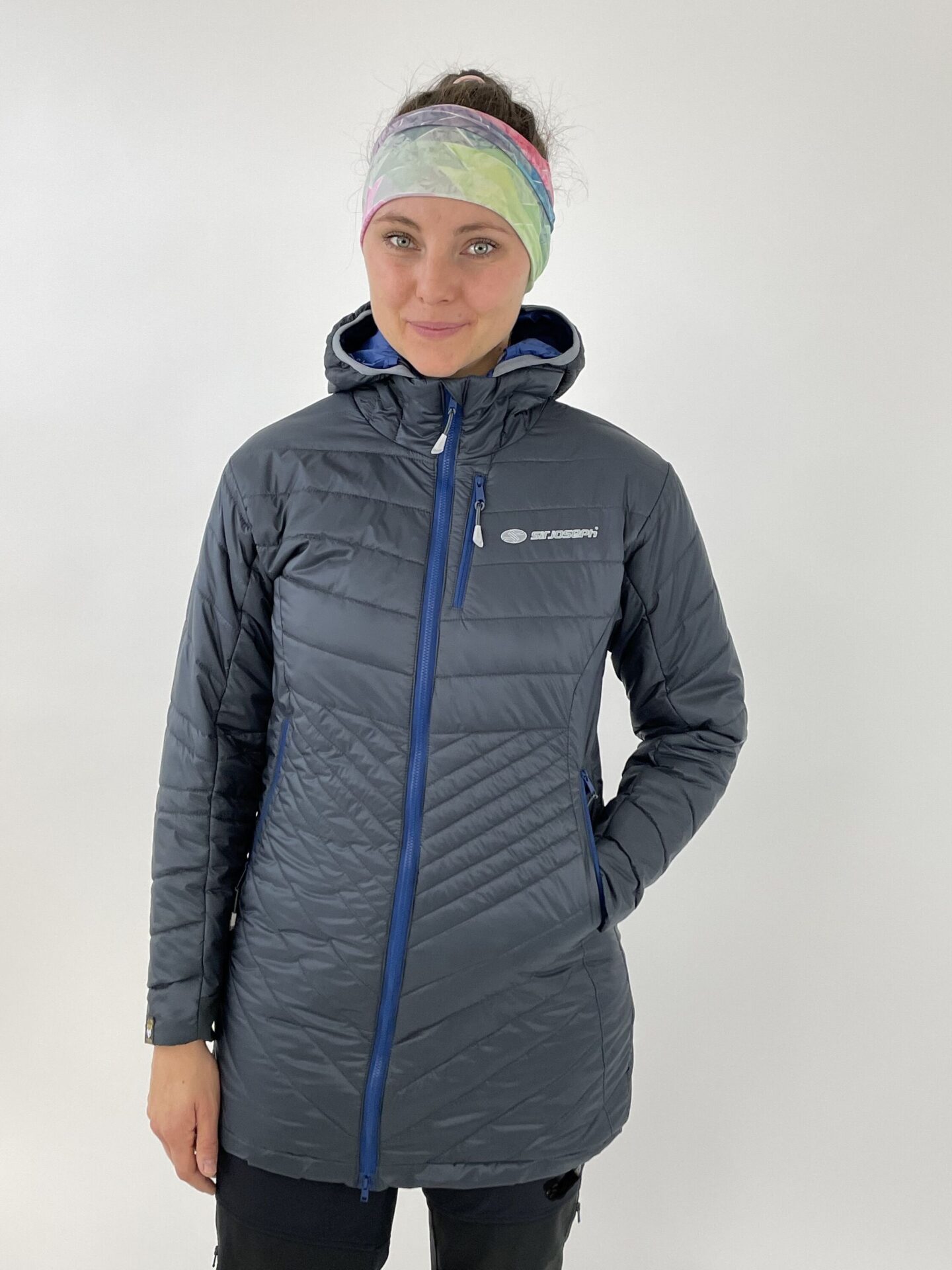 Kiona hooded lady - Image 3